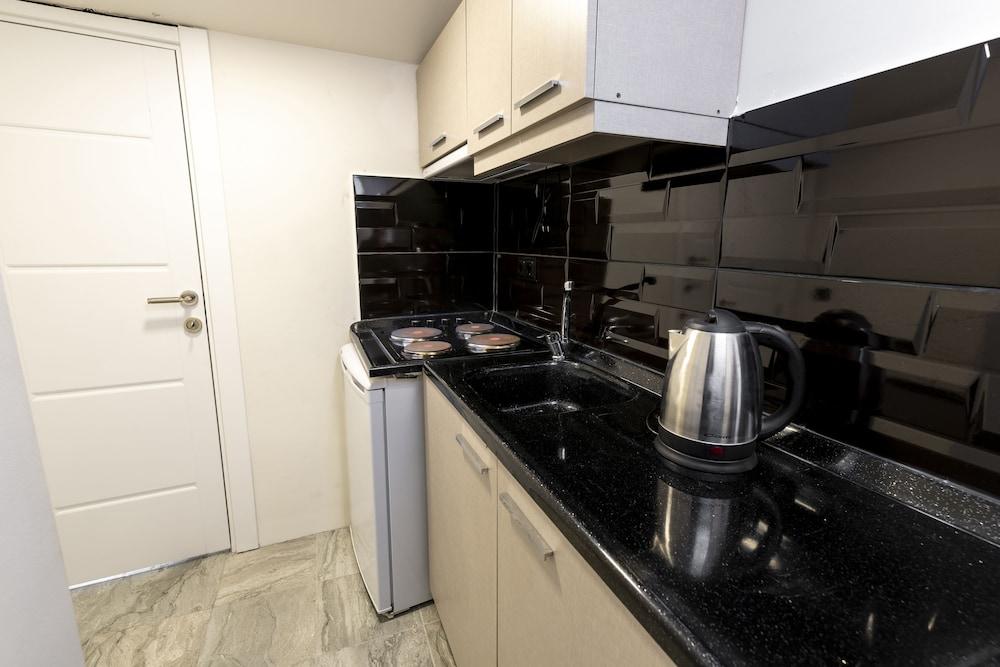 Global Suites Hotel Istanbul Bagian luar foto