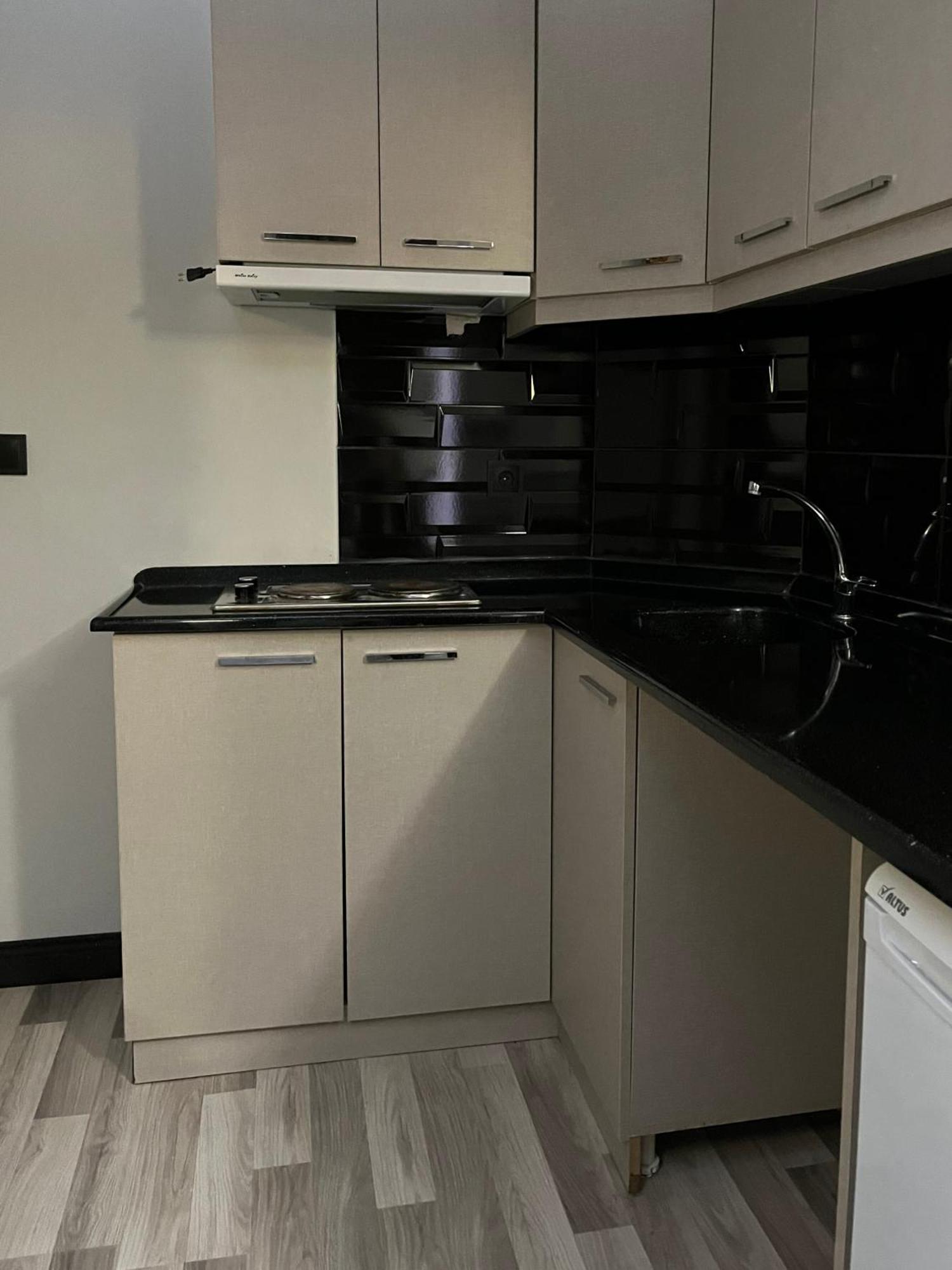 Global Suites Hotel Istanbul Bagian luar foto