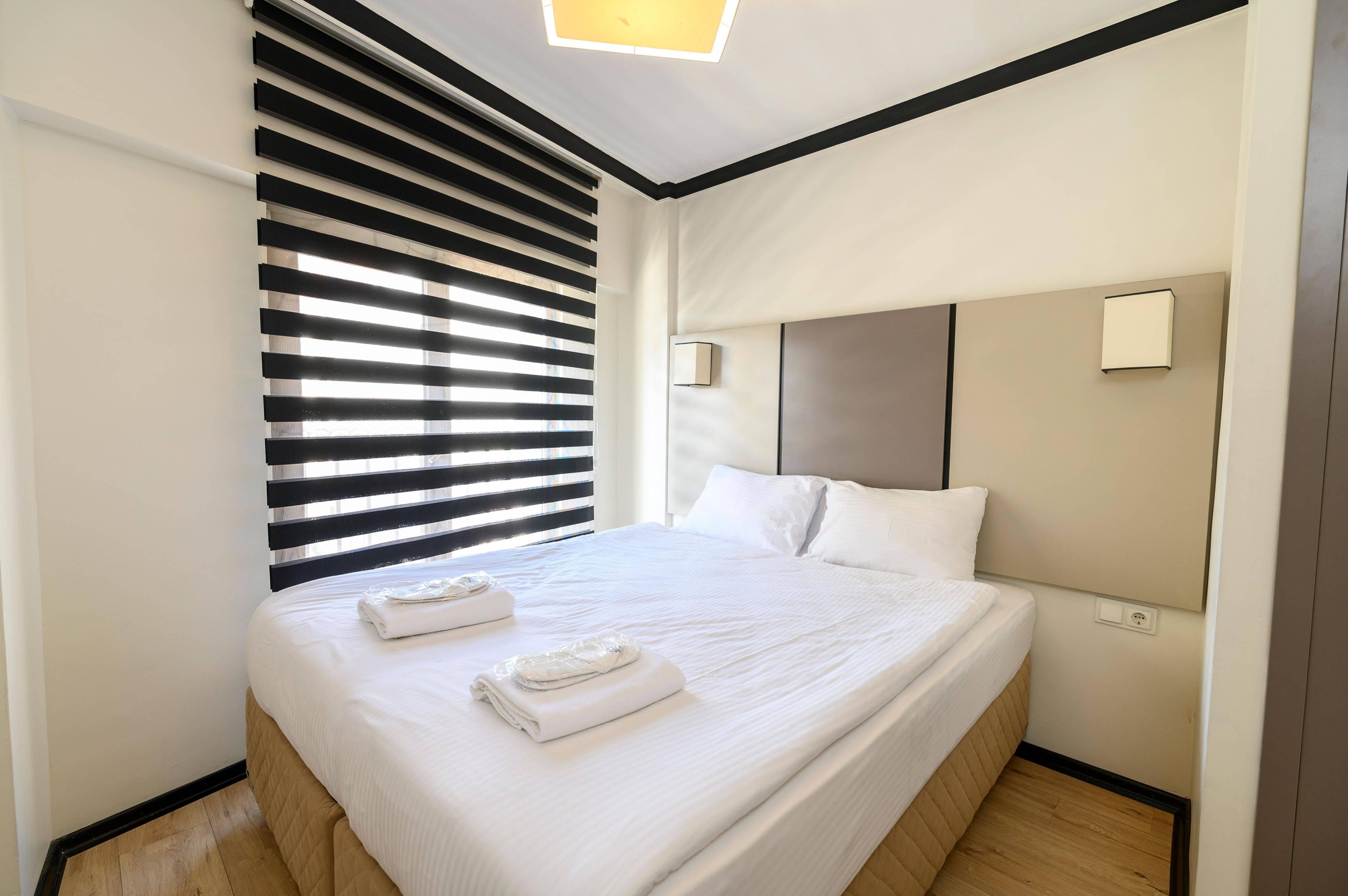 Global Suites Hotel Istanbul Bagian luar foto